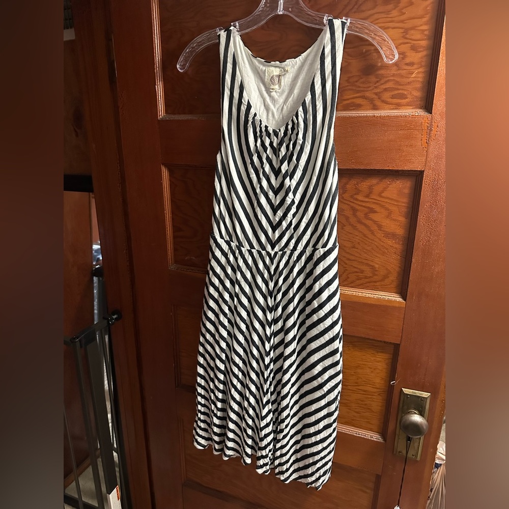 Anthropologie Lilka sleeveless dress size small